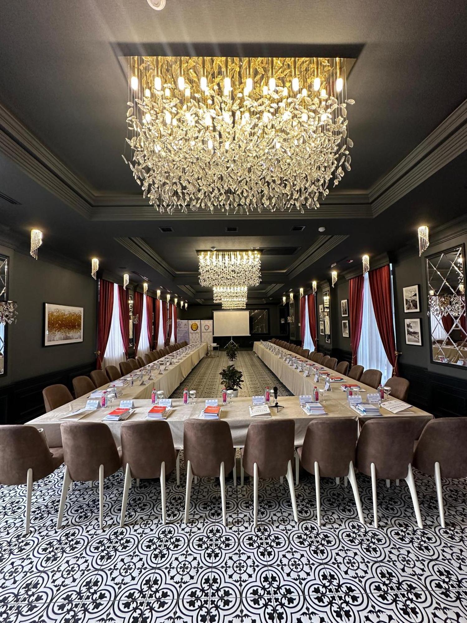 Leon Hotel Spa Γκαντζά Εξωτερικό φωτογραφία